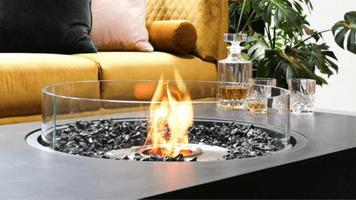 Bioethanol fire pit with clean flame