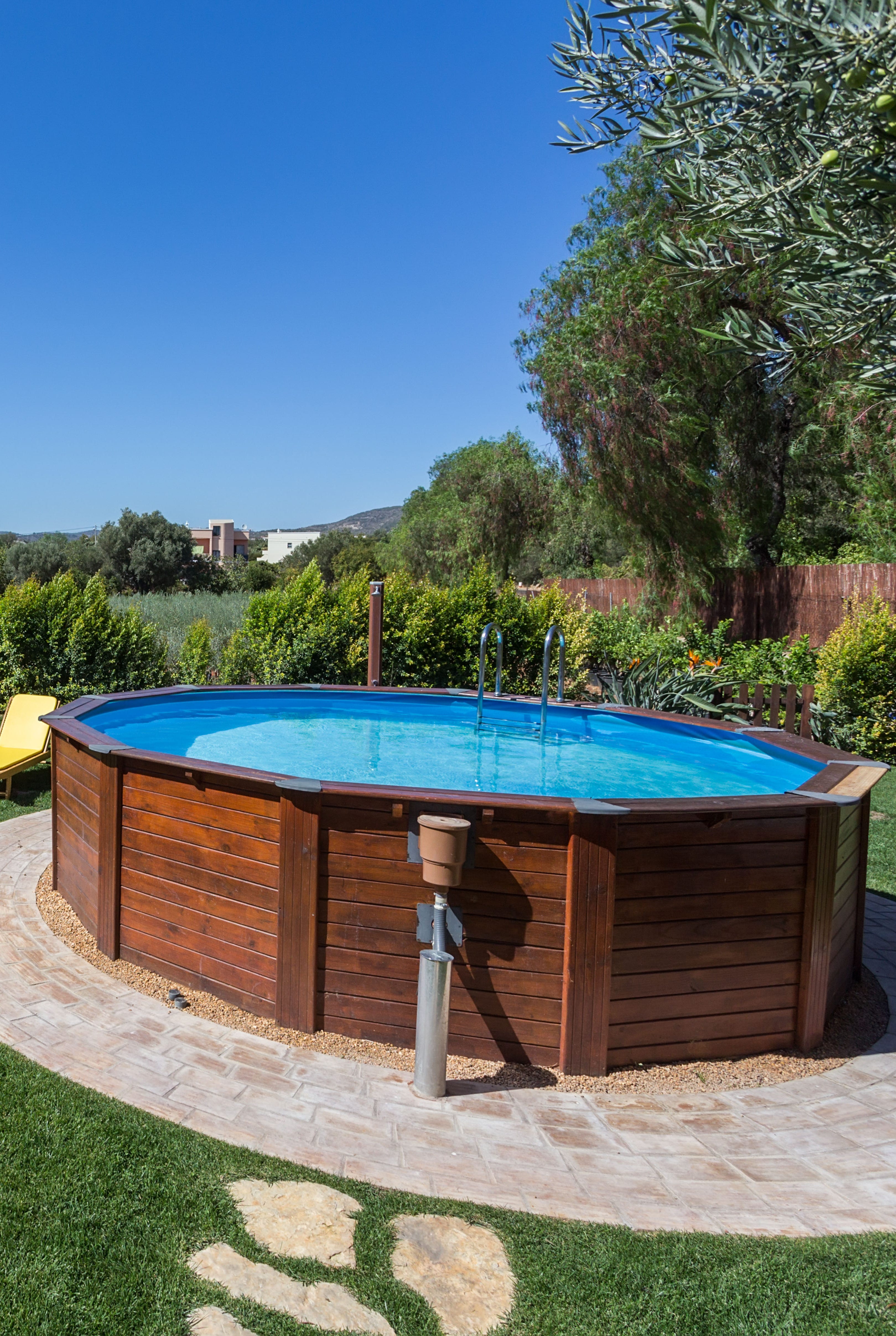 Best Above Ground Pool Accessories for Summer