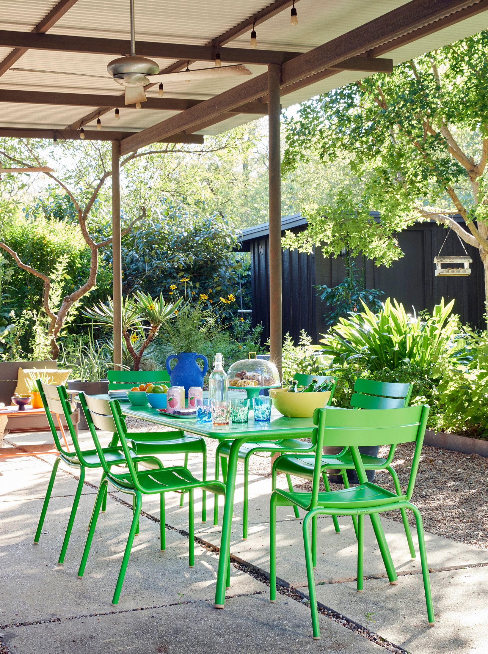 Best Outdoor Dining Sets for Covered Patios 2026