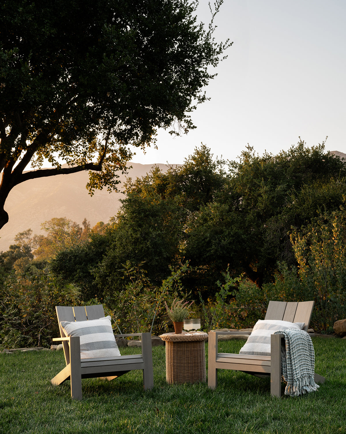 Best Outdoor Lounge Chairs for Small Decks