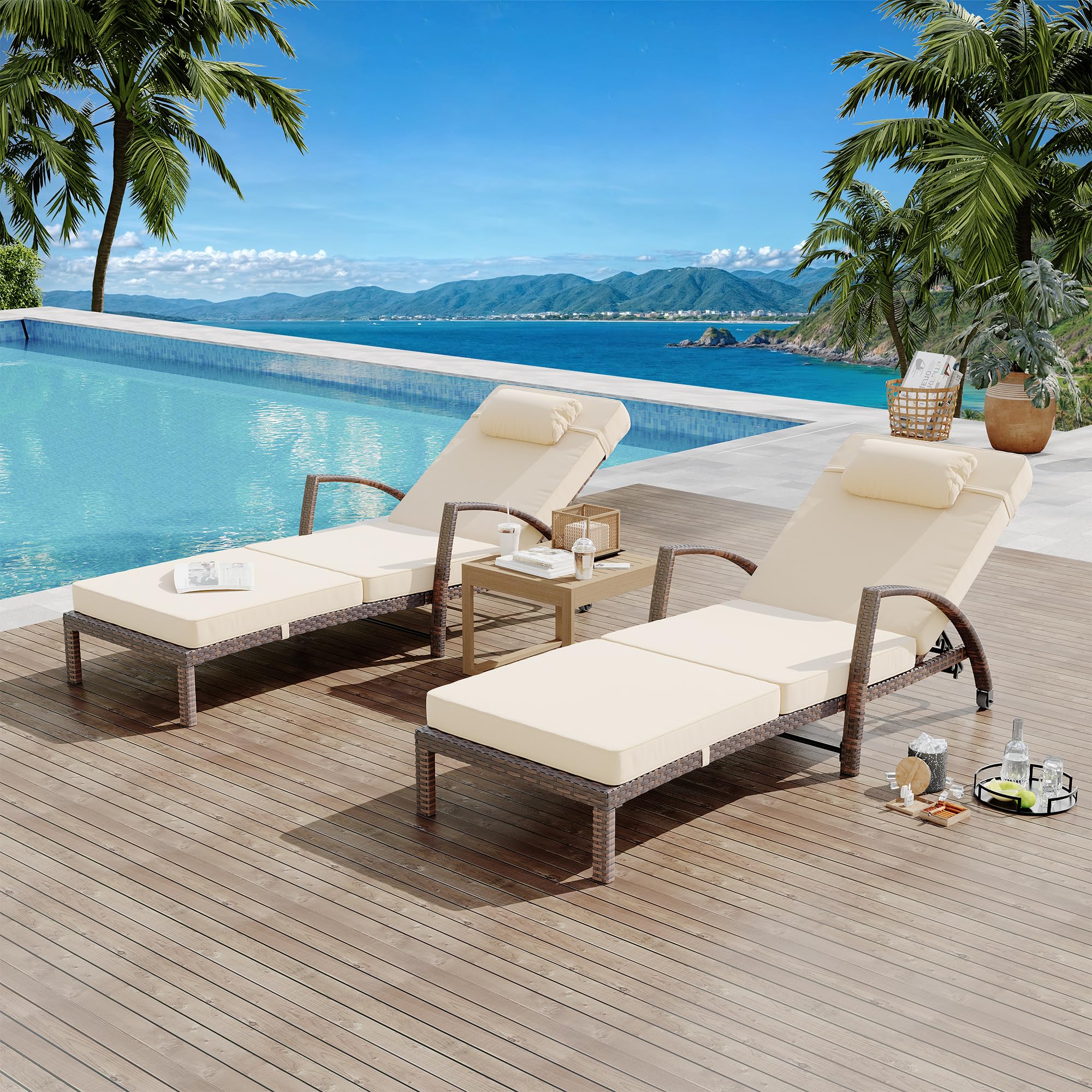 Best Outdoor Lounge Chairs Under $200