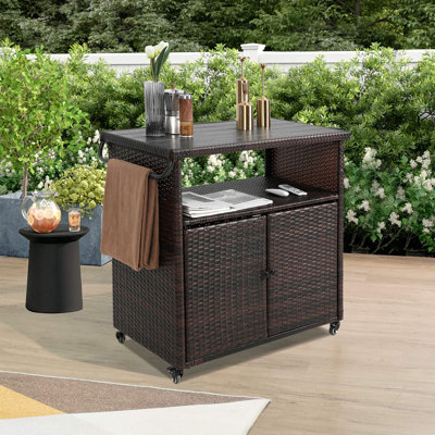 Best Outdoor Serving Carts for Patio Entertaining
