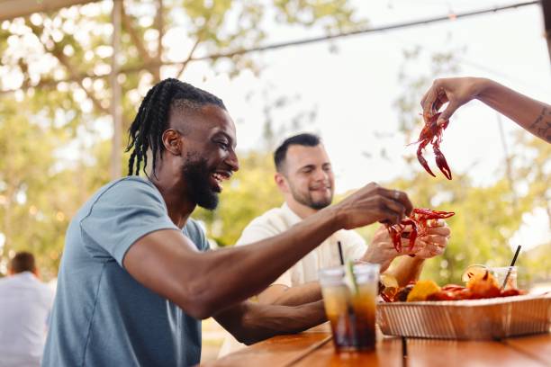 How to Host a Backyard Clambake Party