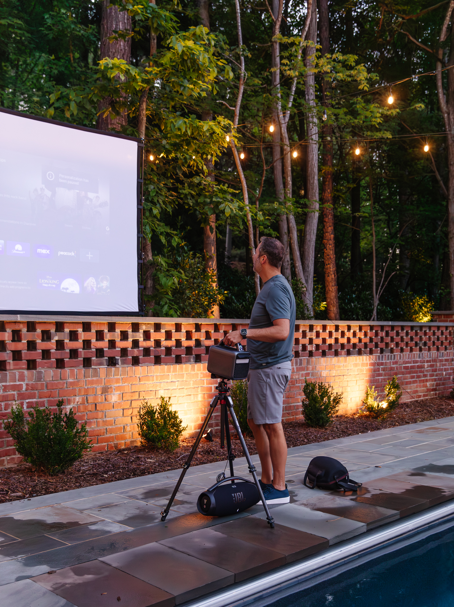 How to Set Up a Backyard Sports Viewing Party