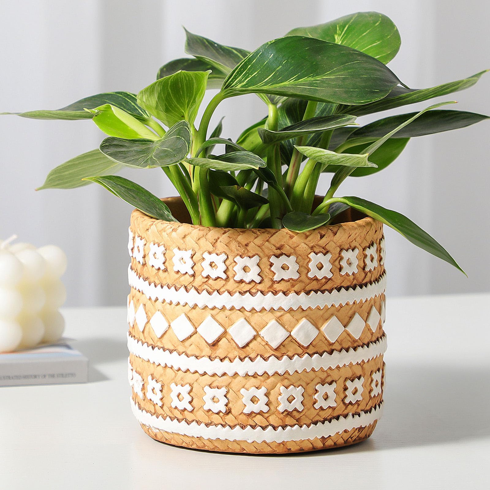 La Jolie Muse Hanging Basket Planter 12-Inch Faux Concrete