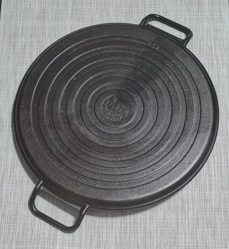 Lodge Cast Iron Pizza Pan 14 Inch