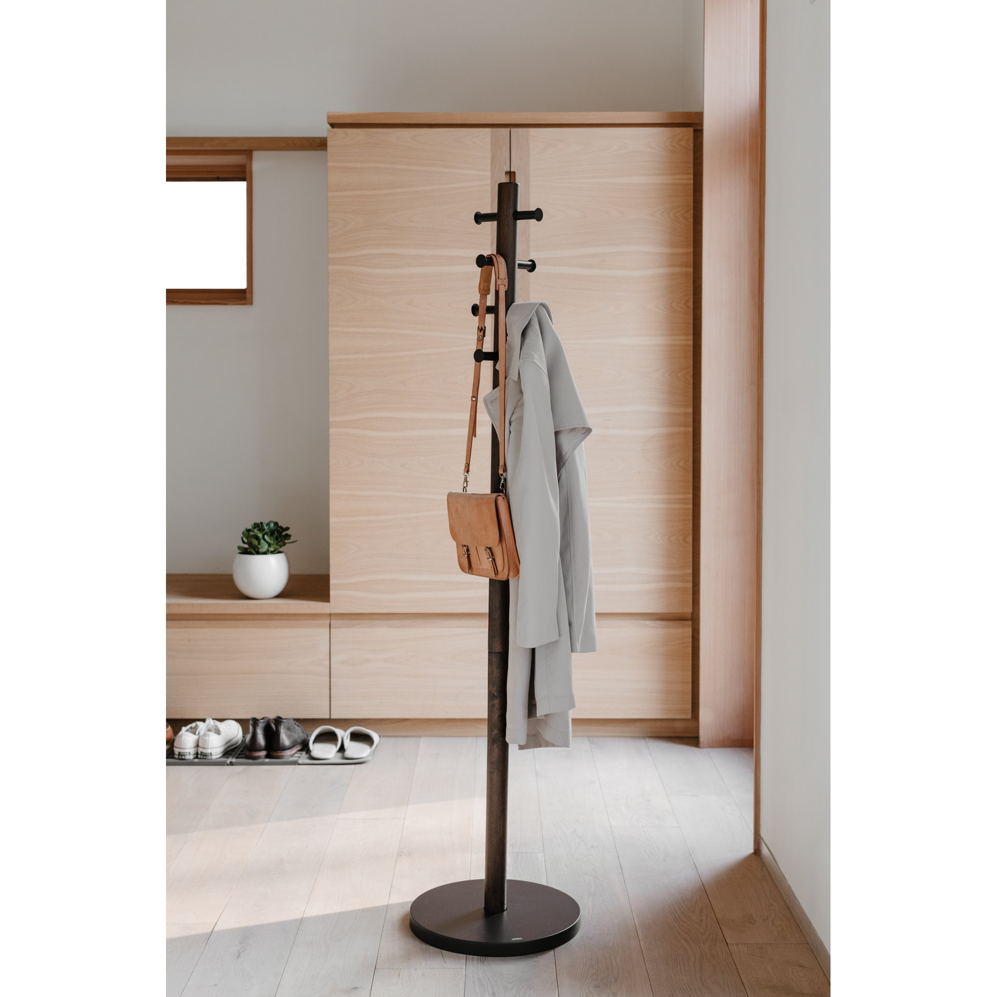 Sagler Freestanding Hat Rack 8 Hook