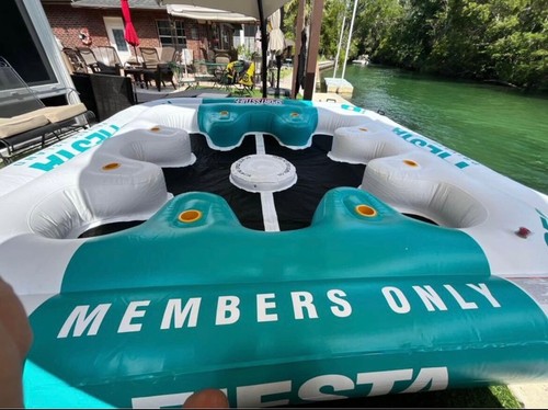 Sportsstuff Fiesta Island 6-Person Inflatable Float