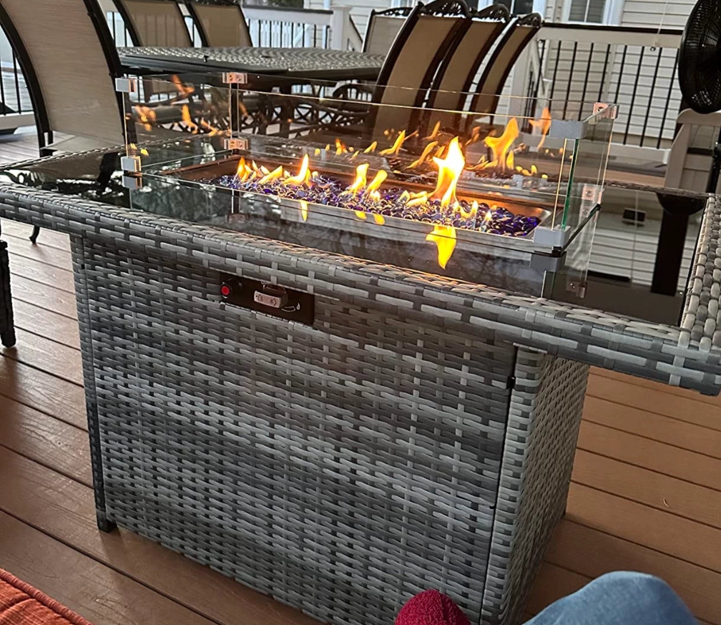 Sunnydaze Bradford 44-Inch Rectangular Propane Fire Pit Table