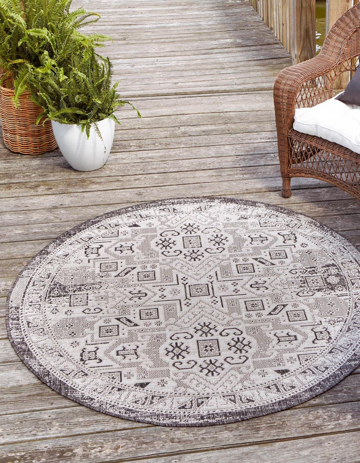 Unique Loom Outdoor Aztec Collection Area Rug